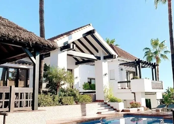 Sunkissed Luxury Panoramic Seaview In Marbella
